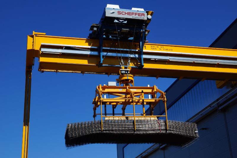 How Does A Gantry Crane Work? Find Out More About Gantry Lifting
